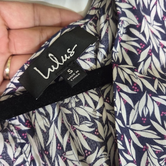 Lulu's Dondi Navy Blue and White Print Romper - Picture 8 of 9